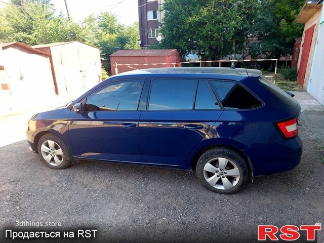 Шкода Фабия, объемом двигателя 1 л и пробегом 129 тыс. км за 7000 $, фото 1 на Automoto.ua