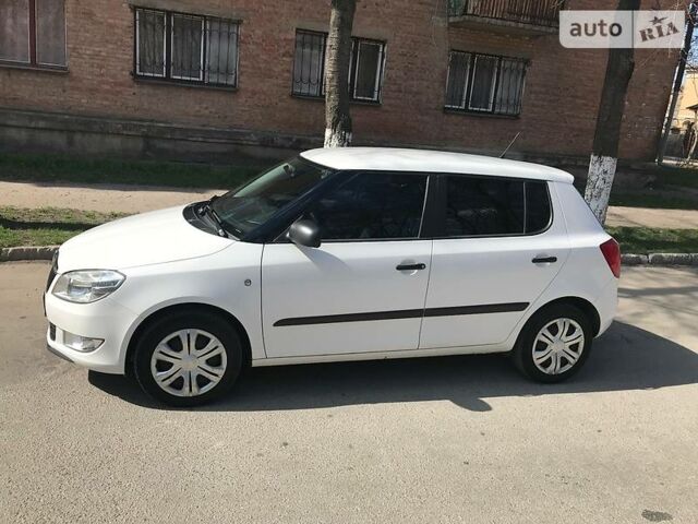 Шкода Фабія, об'ємом двигуна 1.2 л та пробігом 142 тис. км за 8400 $, фото 1 на Automoto.ua