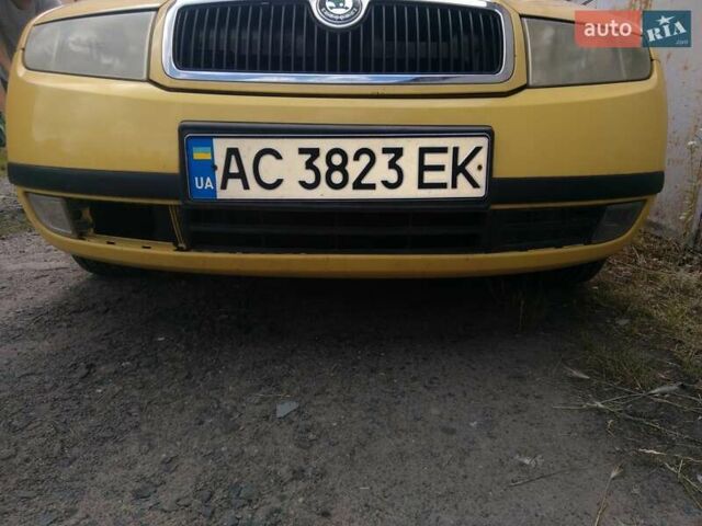 Жовтий Шкода Фабія, об'ємом двигуна 1.39 л та пробігом 230 тис. км за 2900 $, фото 1 на Automoto.ua