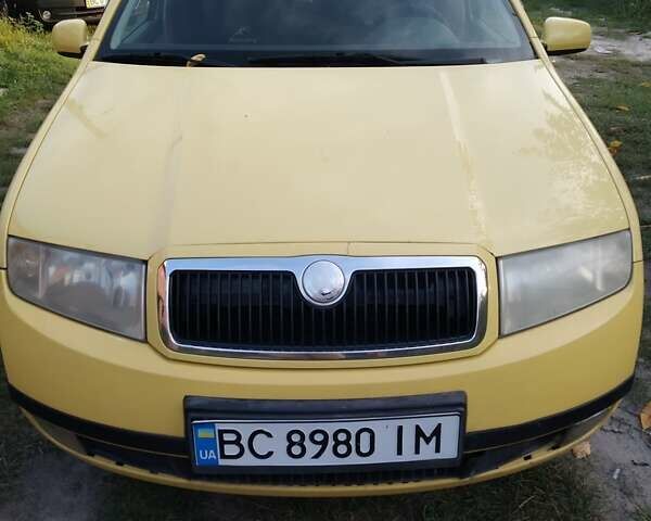 Жовтий Шкода Фабія, об'ємом двигуна 1.4 л та пробігом 250 тис. км за 3400 $, фото 1 на Automoto.ua