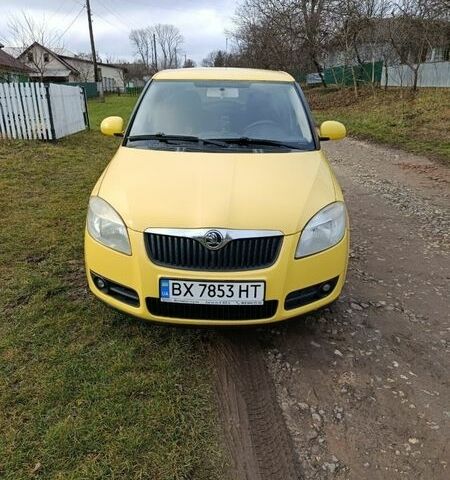 Жовтий Шкода Фабія, об'ємом двигуна 1.2 л та пробігом 212 тис. км за 3800 $, фото 1 на Automoto.ua