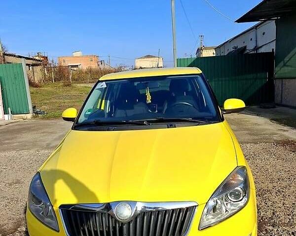 Жовтий Шкода Фабія, об'ємом двигуна 1.2 л та пробігом 163 тис. км за 5500 $, фото 1 на Automoto.ua