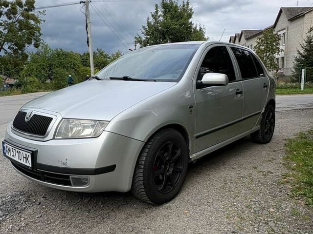 Сірий Шкода Фабія, об'ємом двигуна 1.9 л та пробігом 405 тис. км за 3500 $, фото 1 на Automoto.ua
