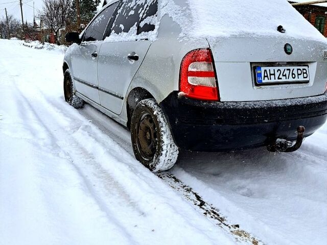 Сірий Шкода Фабія, об'ємом двигуна 1.4 л та пробігом 1 тис. км за 2400 $, фото 1 на Automoto.ua