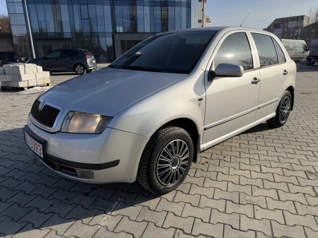 Серый Шкода Фабия, объемом двигателя 1.4 л и пробегом 237 тыс. км за 1500 $, фото 1 на Automoto.ua