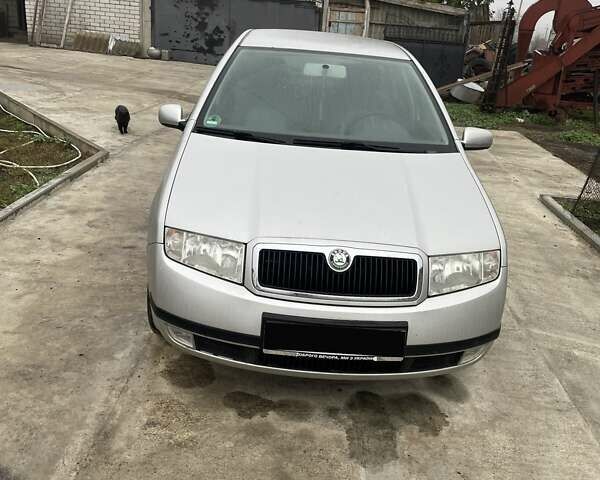 Серый Шкода Фабия, объемом двигателя 1.39 л и пробегом 88 тыс. км за 4500 $, фото 1 на Automoto.ua