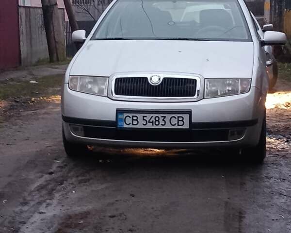 Серый Шкода Фабия, объемом двигателя 1.39 л и пробегом 290 тыс. км за 4000 $, фото 1 на Automoto.ua