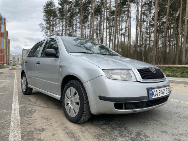Серый Шкода Фабия, объемом двигателя 1.9 л и пробегом 400 тыс. км за 2800 $, фото 1 на Automoto.ua