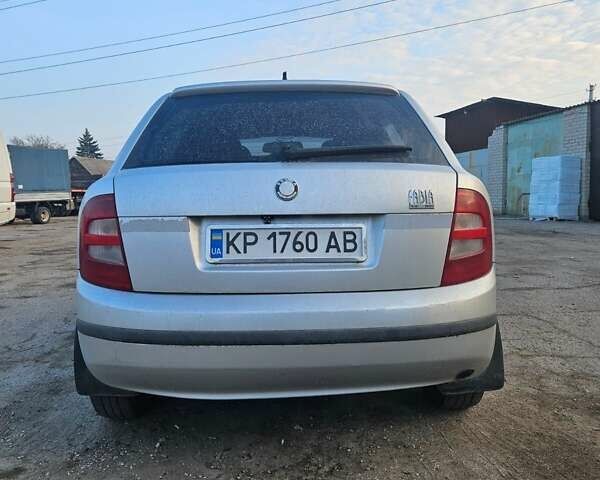 Сірий Шкода Фабія, об'ємом двигуна 1.4 л та пробігом 361 тис. км за 3300 $, фото 1 на Automoto.ua