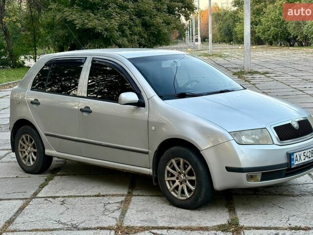 Сірий Шкода Фабія, об'ємом двигуна 1.39 л та пробігом 338 тис. км за 3000 $, фото 1 на Automoto.ua