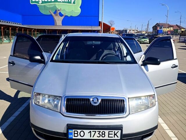 Сірий Шкода Фабія, об'ємом двигуна 1.4 л та пробігом 270 тис. км за 3000 $, фото 1 на Automoto.ua