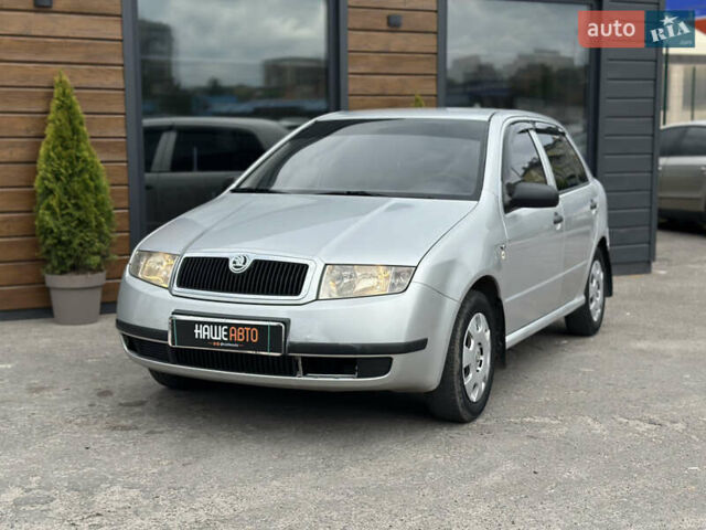 Серый Шкода Фабия, объемом двигателя 1.4 л и пробегом 182 тыс. км за 3900 $, фото 1 на Automoto.ua