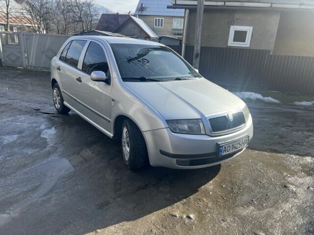 Сірий Шкода Фабія, об'ємом двигуна 1.4 л та пробігом 200 тис. км за 3100 $, фото 1 на Automoto.ua