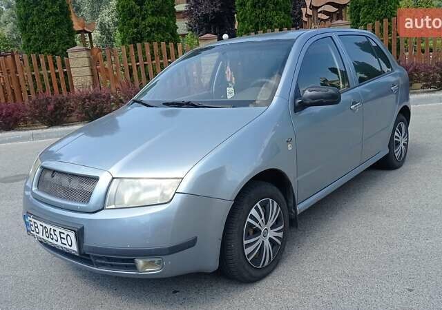 Сірий Шкода Фабія, об'ємом двигуна 1.4 л та пробігом 300 тис. км за 2600 $, фото 1 на Automoto.ua