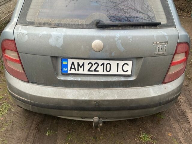 Серый Шкода Фабия, объемом двигателя 1.4 л и пробегом 270 тыс. км за 2700 $, фото 1 на Automoto.ua