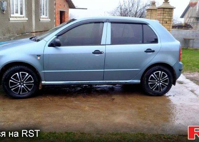 Серый Шкода Фабия, объемом двигателя 1.4 л и пробегом 244 тыс. км за 3200 $, фото 1 на Automoto.ua