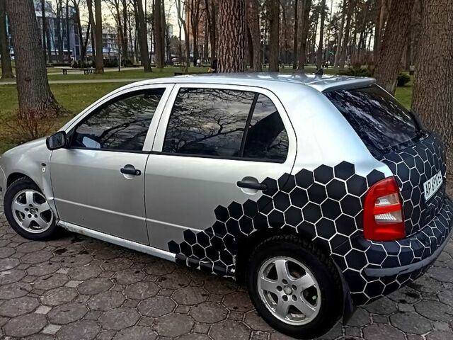 Сірий Шкода Фабія, об'ємом двигуна 1.4 л та пробігом 1 тис. км за 2800 $, фото 1 на Automoto.ua