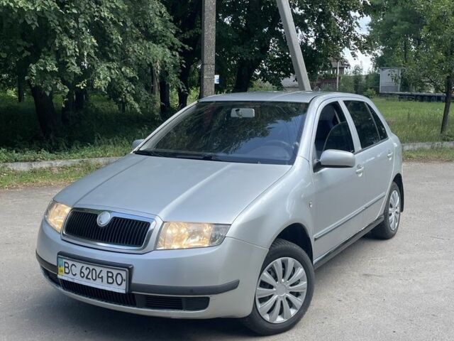 Сірий Шкода Фабія, об'ємом двигуна 1.4 л та пробігом 287 тис. км за 2400 $, фото 1 на Automoto.ua