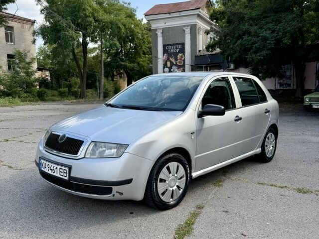 Сірий Шкода Фабія, об'ємом двигуна 0 л та пробігом 400 тис. км за 3500 $, фото 1 на Automoto.ua