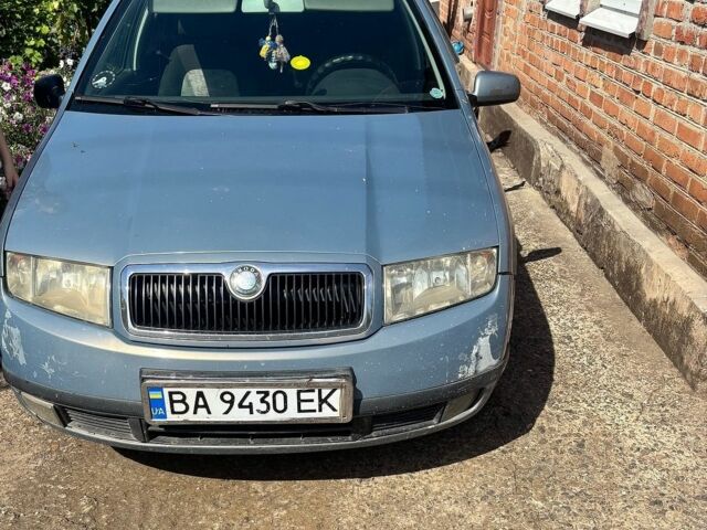 Сірий Шкода Фабія, об'ємом двигуна 1.39 л та пробігом 360 тис. км за 2500 $, фото 1 на Automoto.ua