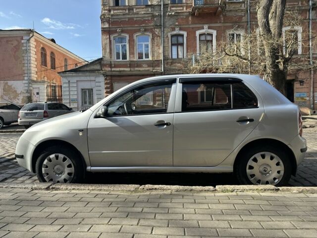 Серый Шкода Фабия, объемом двигателя 1.4 л и пробегом 239 тыс. км за 3450 $, фото 1 на Automoto.ua