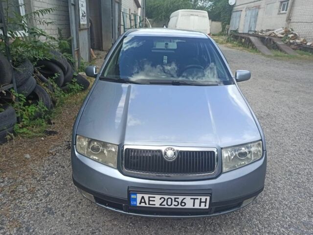 Сірий Шкода Фабія, об'ємом двигуна 1.4 л та пробігом 400 тис. км за 3118 $, фото 1 на Automoto.ua