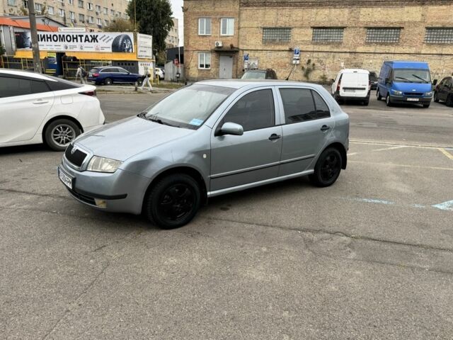 Сірий Шкода Фабія, об'ємом двигуна 1.2 л та пробігом 213 тис. км за 3100 $, фото 1 на Automoto.ua