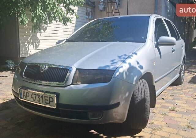 Серый Шкода Фабия, объемом двигателя 1.2 л и пробегом 230 тыс. км за 3500 $, фото 1 на Automoto.ua