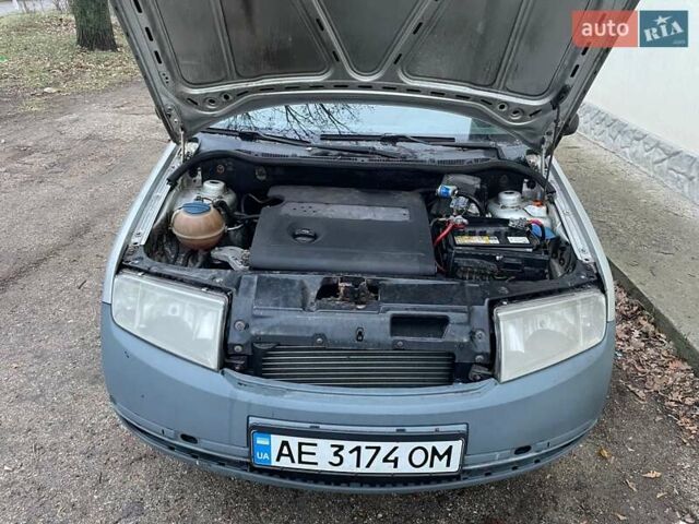 Серый Шкода Фабия, объемом двигателя 1.4 л и пробегом 384 тыс. км за 1600 $, фото 1 на Automoto.ua