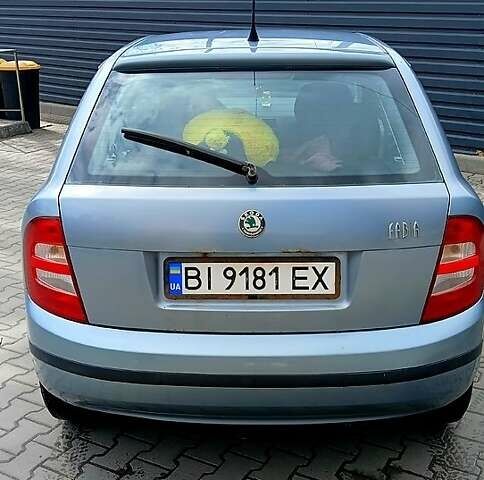 Серый Шкода Фабия, объемом двигателя 1.4 л и пробегом 211 тыс. км за 3750 $, фото 1 на Automoto.ua