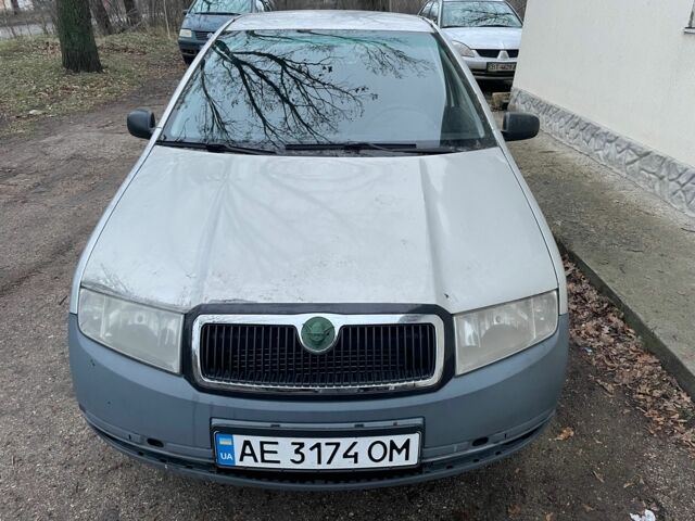 Серый Шкода Фабия, объемом двигателя 1.4 л и пробегом 384 тыс. км за 1600 $, фото 1 на Automoto.ua