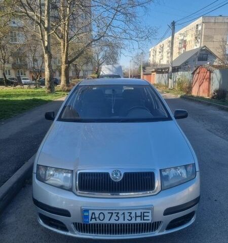 Серый Шкода Фабия, объемом двигателя 1.2 л и пробегом 204 тыс. км за 2799 $, фото 1 на Automoto.ua