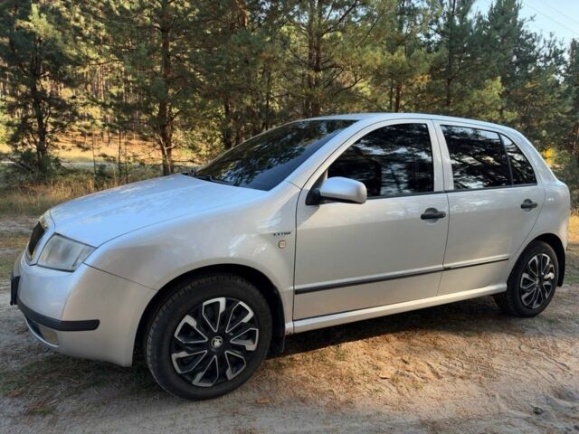 Сірий Шкода Фабія, об'ємом двигуна 1.4 л та пробігом 216 тис. км за 3260 $, фото 1 на Automoto.ua