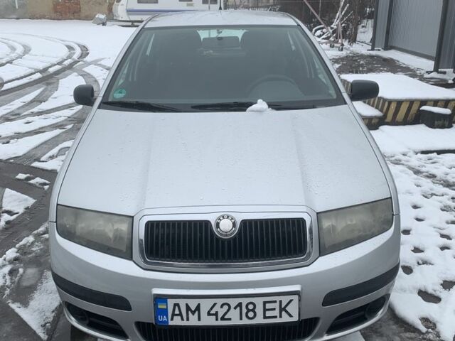 Сірий Шкода Фабія, об'ємом двигуна 0 л та пробігом 440 тис. км за 3000 $, фото 1 на Automoto.ua