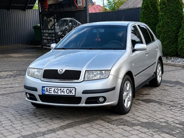 Сірий Шкода Фабія, об'ємом двигуна 1.2 л та пробігом 238 тис. км за 2550 $, фото 1 на Automoto.ua