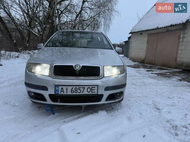 Сірий Шкода Фабія, об'ємом двигуна 1.4 л та пробігом 245 тис. км за 1600 $, фото 1 на Automoto.ua
