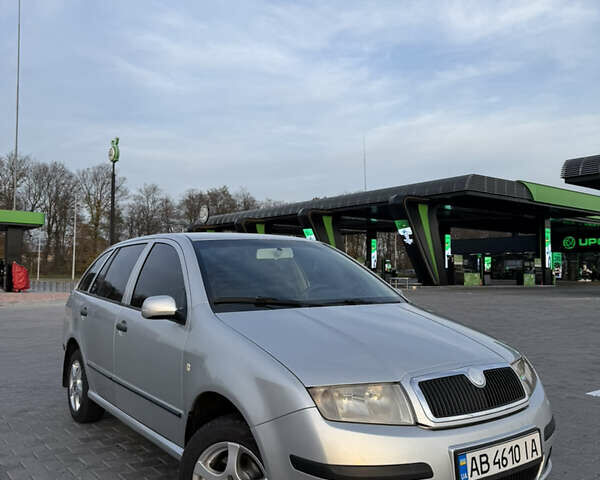 Сірий Шкода Фабія, об'ємом двигуна 1.39 л та пробігом 201 тис. км за 4200 $, фото 1 на Automoto.ua