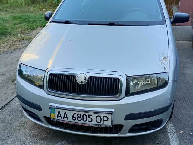 Сірий Шкода Фабія, об'ємом двигуна 1.2 л та пробігом 196 тис. км за 2749 $, фото 1 на Automoto.ua