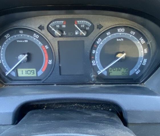 Сірий Шкода Фабія, об'ємом двигуна 1.2 л та пробігом 250 тис. км за 2300 $, фото 1 на Automoto.ua