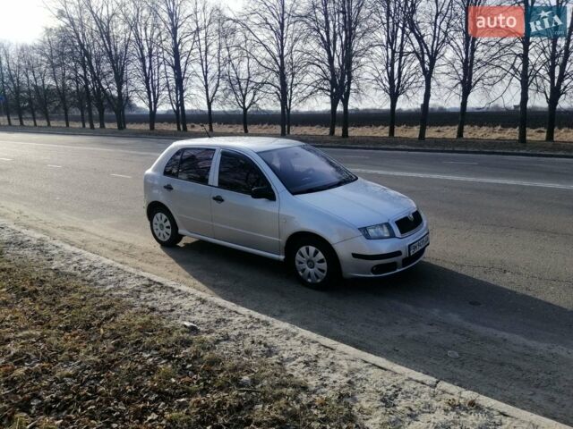 Серый Шкода Фабия, объемом двигателя 1.2 л и пробегом 254 тыс. км за 4200 $, фото 1 на Automoto.ua