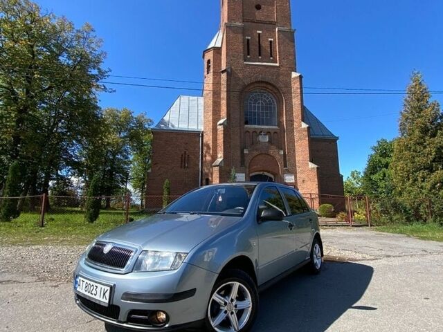 Серый Шкода Фабия, объемом двигателя 1.2 л и пробегом 290 тыс. км за 2600 $, фото 1 на Automoto.ua