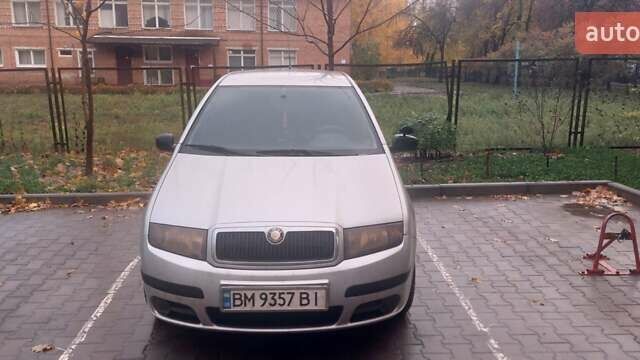 Шкода Фабия 2005 в Сумах на Automoto.ua Серый Шкода Фабия, объемом двигателя 1.2 л и пробегом 298 тыс. км за 2500 $, фото 1 на Automoto.ua