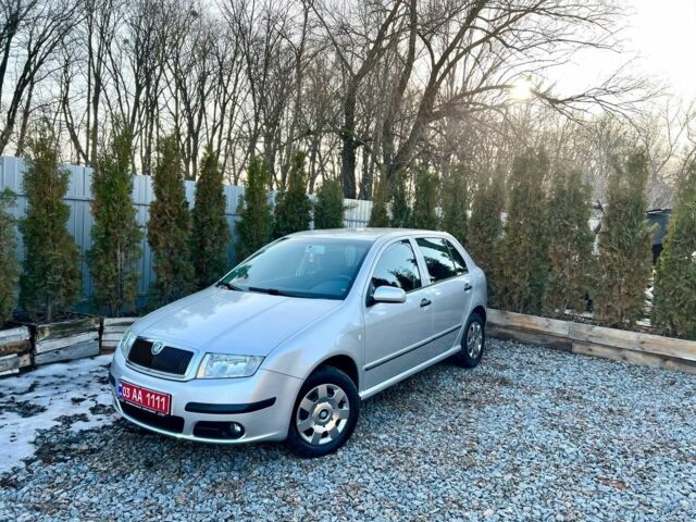 Серый Шкода Фабия, объемом двигателя 0 л и пробегом 190 тыс. км за 4700 $, фото 1 на Automoto.ua
