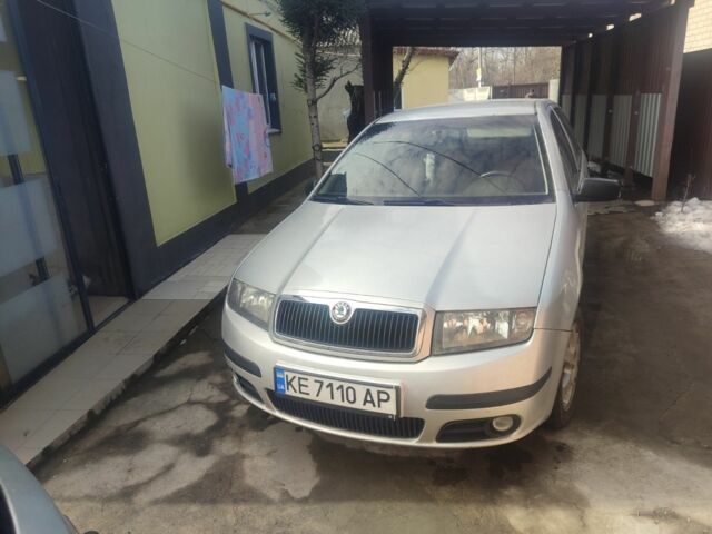 Сірий Шкода Фабія, об'ємом двигуна 1.2 л та пробігом 200 тис. км за 2700 $, фото 1 на Automoto.ua