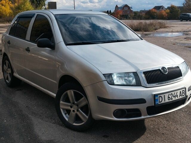 Серый Шкода Фабия, объемом двигателя 1.2 л и пробегом 391 тыс. км за 3499 $, фото 1 на Automoto.ua