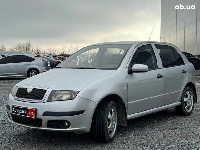 Серый Шкода Фабия, объемом двигателя 1.2 л и пробегом 243 тыс. км за 3390 $, фото 1 на Automoto.ua