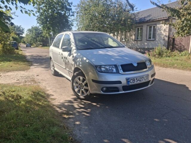 Сірий Шкода Фабія, об'ємом двигуна 1.4 л та пробігом 380 тис. км за 3200 $, фото 1 на Automoto.ua