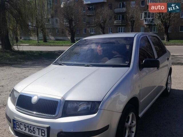 Серый Шкода Фабия, объемом двигателя 1.2 л и пробегом 188 тыс. км за 3200 $, фото 1 на Automoto.ua
