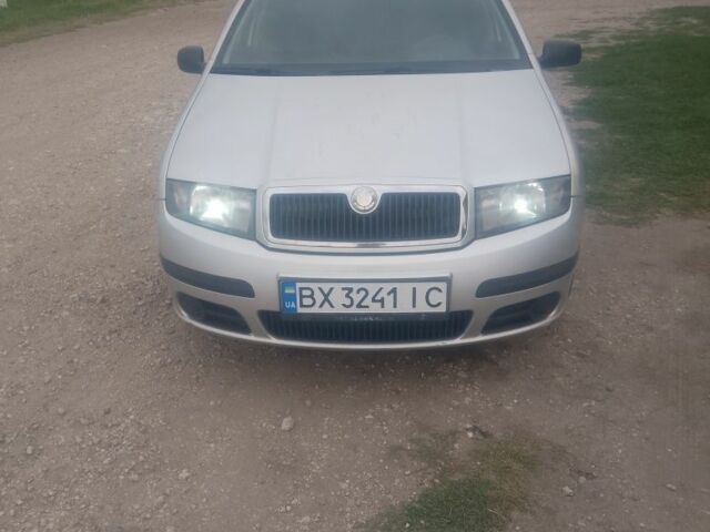 Серый Шкода Фабия, объемом двигателя 1.2 л и пробегом 250 тыс. км за 2300 $, фото 1 на Automoto.ua