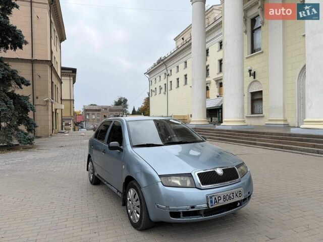 Серый Шкода Фабия, объемом двигателя 1.2 л и пробегом 200 тыс. км за 2450 $, фото 1 на Automoto.ua